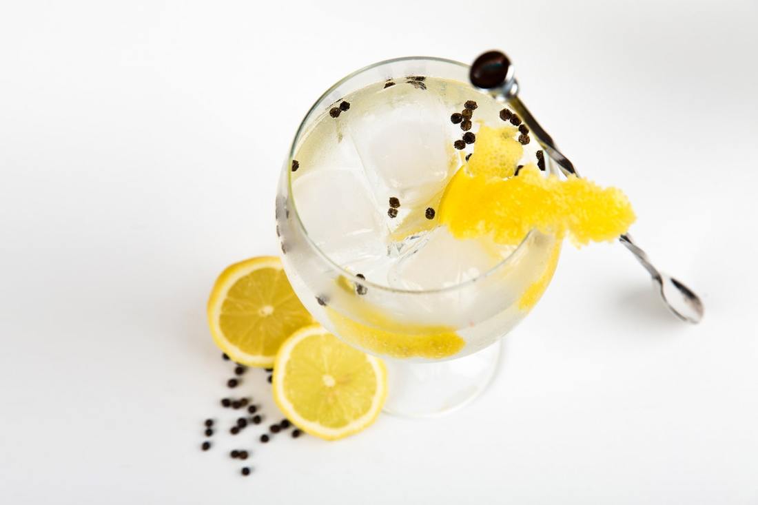 Lemons and alcohol - a potent anti-stain mix?